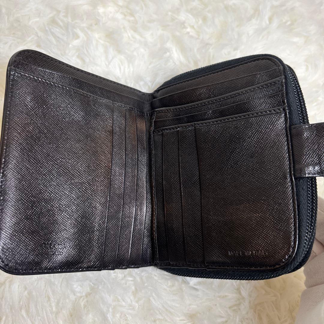 【良品✨】PRADA 二つ折り財布　三角ロゴ　レザー