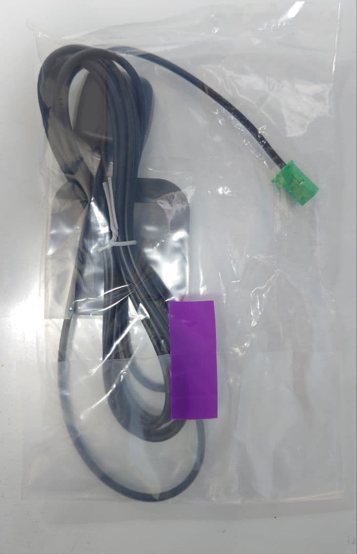 【新品未使用】Pioneer カロッツェリアAVIC-RL821D 8インチナビ