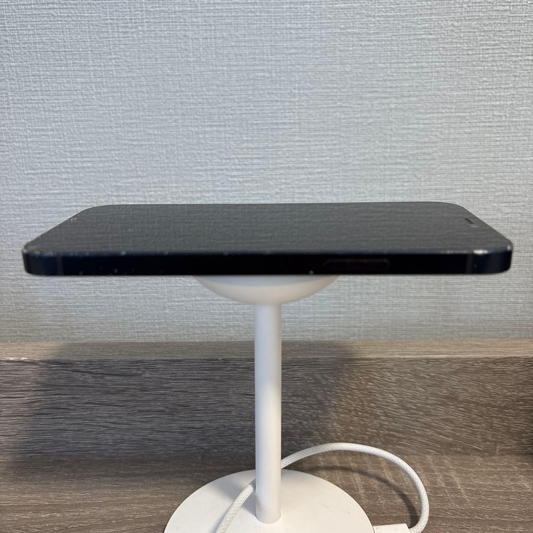 純*ル様 iPhone12 ブラック　128GB 画面割れ、