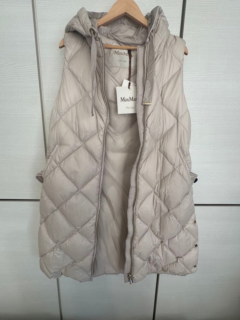 新品　マックスマーラMax Mara The Cube ダウンコートノースリーブ