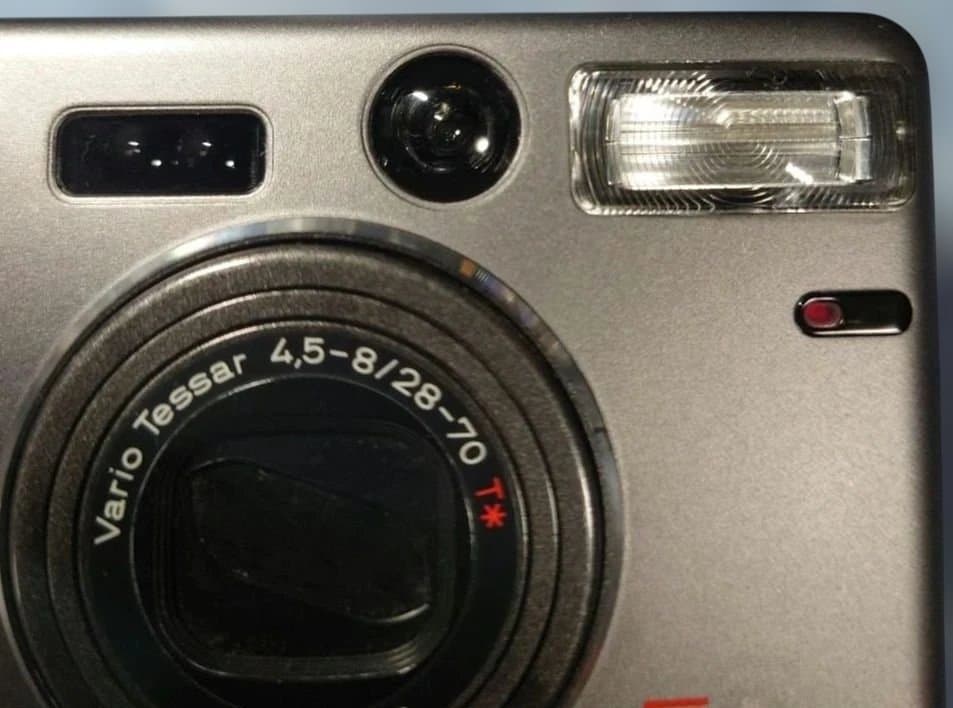 「中古」KYOCERA Tzoom Carl Zeiss フィルムカメラ＋付属品