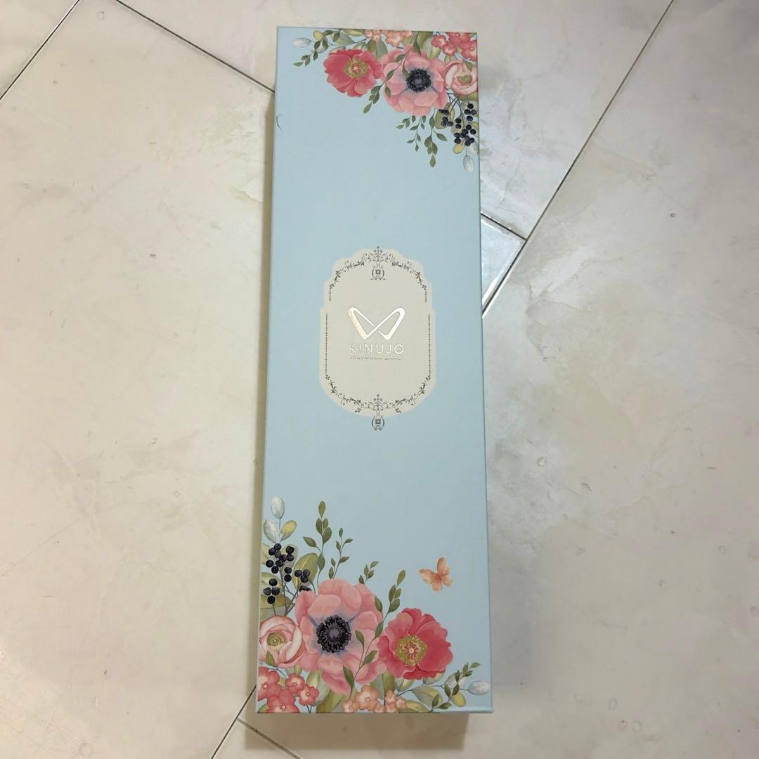 美品！KINUJO WORLDWIDE MODEL ストレートアイロン　白