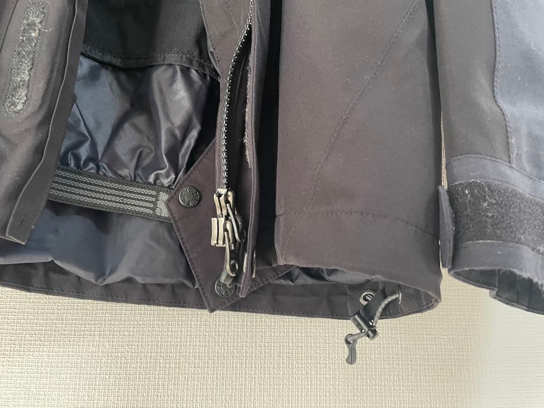 レア　赤サミット ノースフェイス ゴアテックス マウンテンパーカ ブラック　M