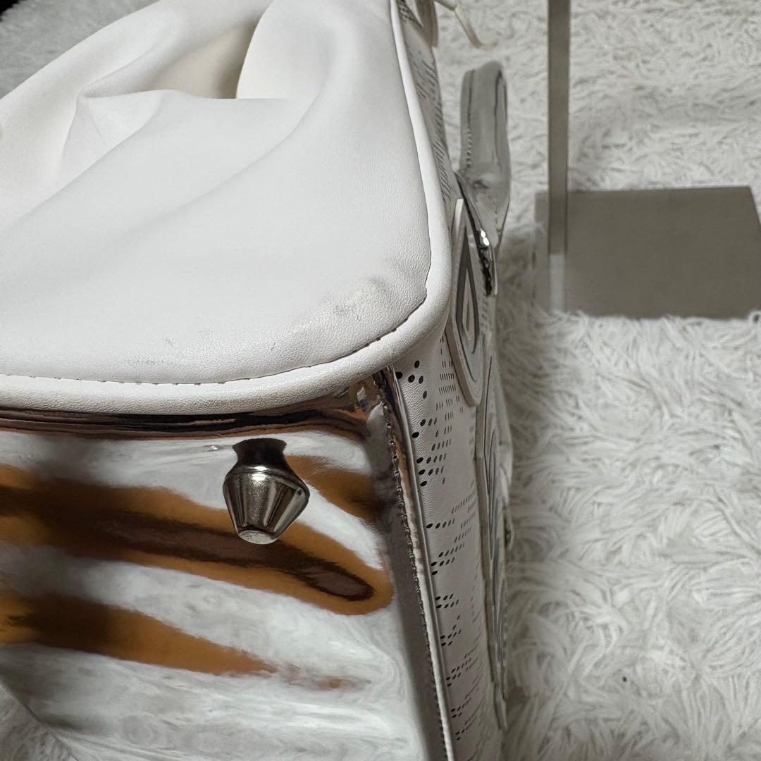 MARK&LONA ハンドバッグ ホワイト ユニセックス 木村拓哉着用モデル