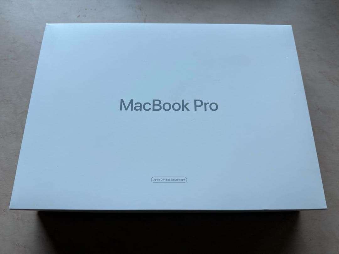 MacBook本体 MacBook Pro (13-inch, 2018) 8GB/256GB