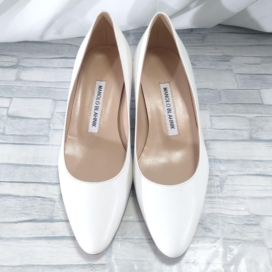 箱付き未使用品✨マノロブラニク　リストニー　レザーパンプス　白　35.5