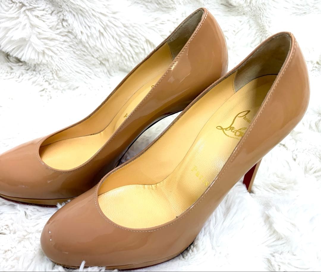 クリスチャンルブタン　パテントレザーパンプス ベージュ24㎝　37 結婚式