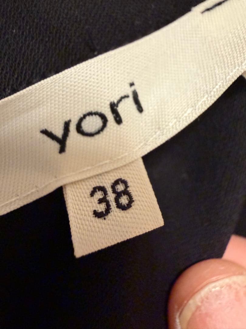 yori ブラック サイドギャザーセレモニーブラウス 38