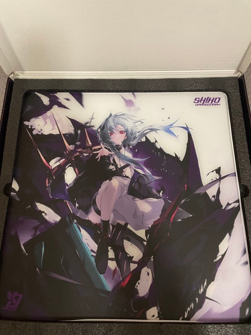 Darmoshark 汐 -SHIHO- ガラスマウスパッド