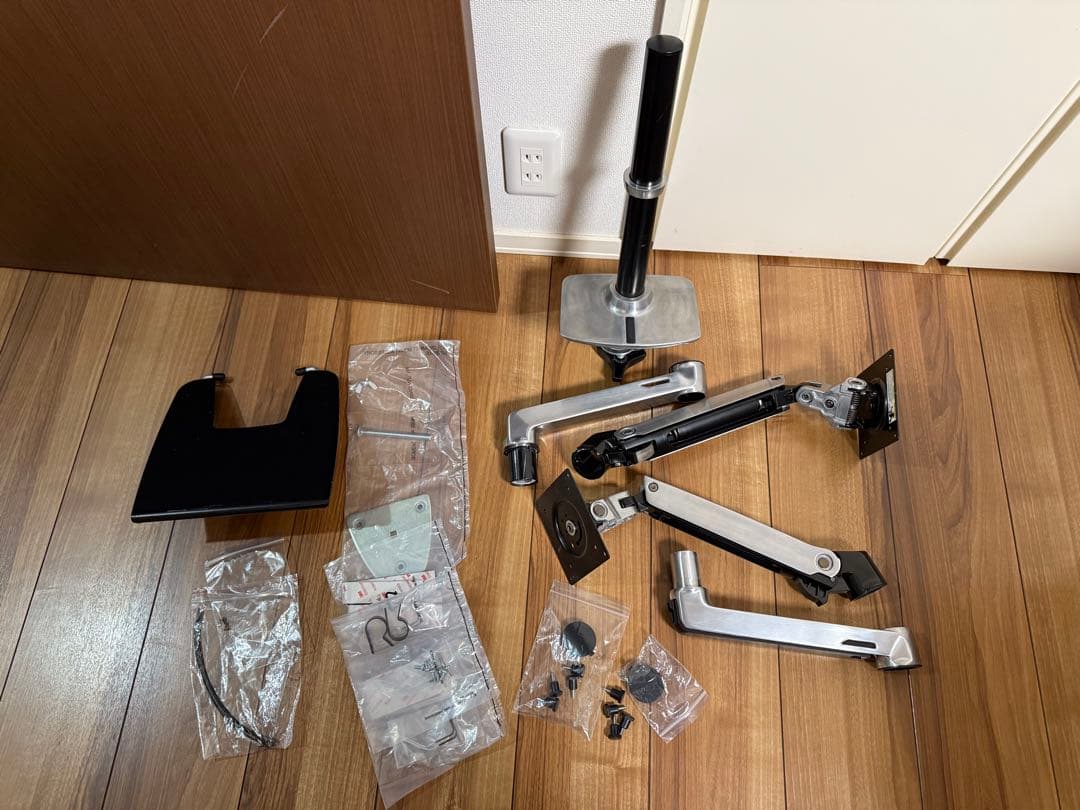 エルゴトロン LXデュアル デスク マウント アーム スタッキング (アルミ