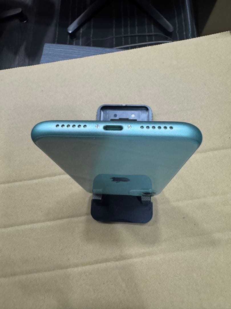 バッテリー容量86%！iPhone11 64GB SIMフリー グリーン