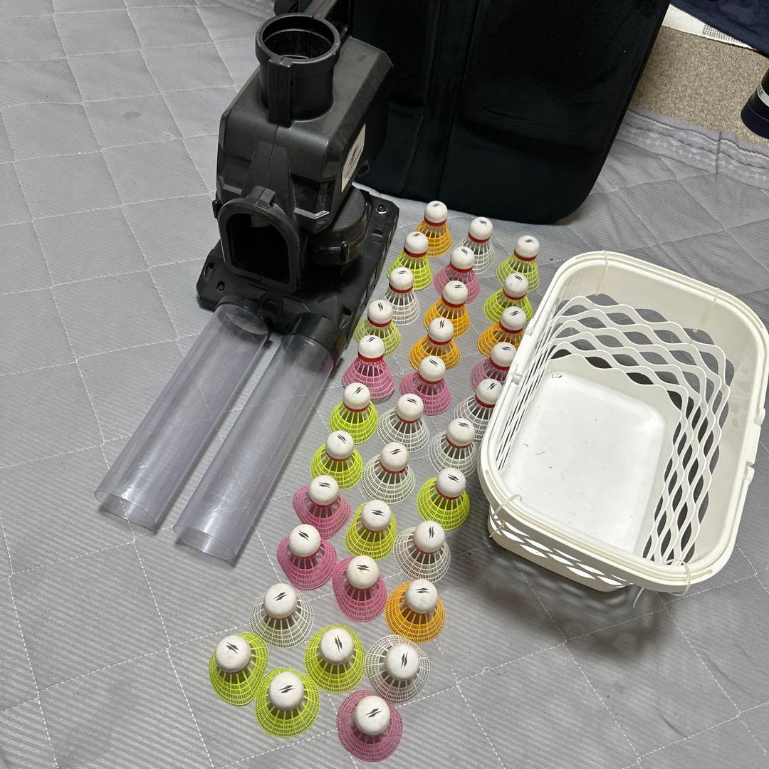 【最終値下げ】バッティング練習用シャトルマシン（羽33個付き）