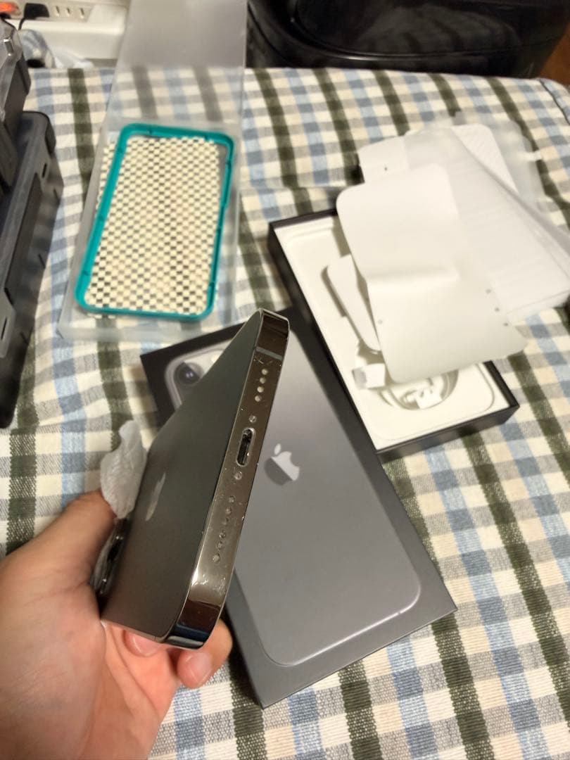 Apple iPhone 13 pro max付属品あり