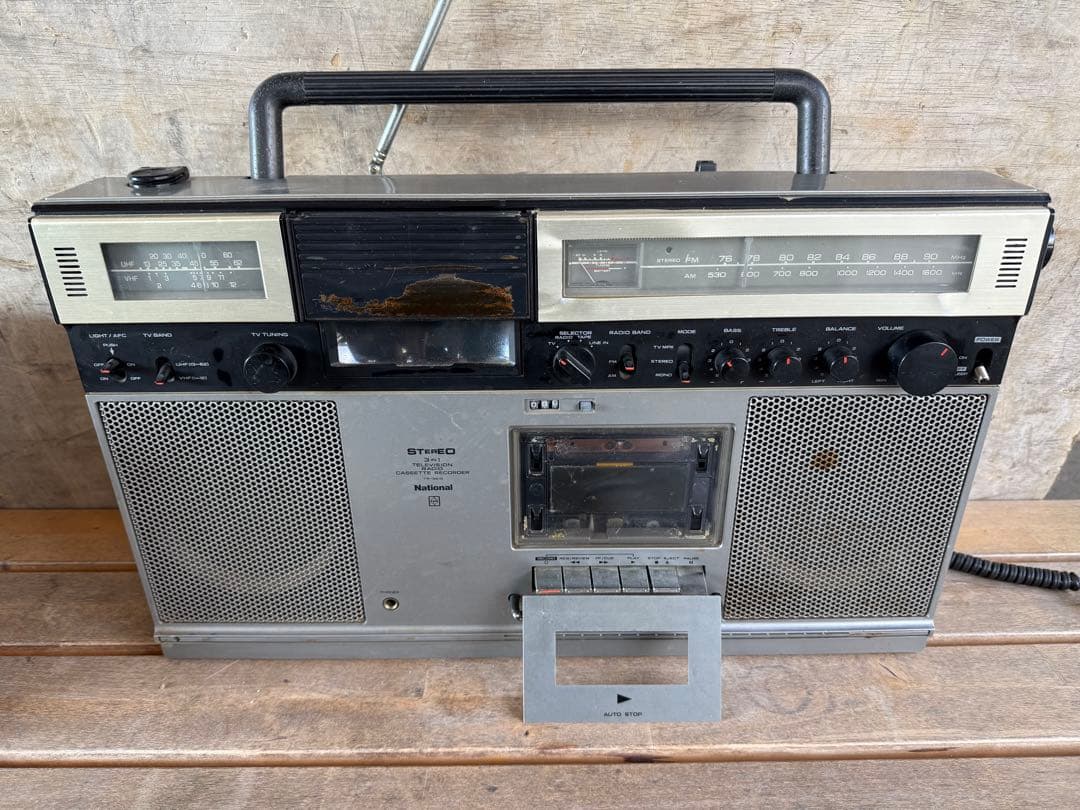 【O-2050】National TV付ラジカセ TR-3010 ジャンク