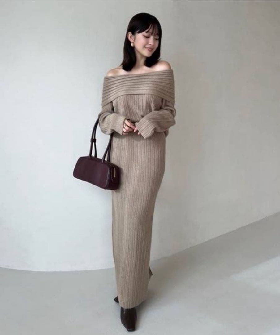 Lea Linoa.. 　anuans ニットセットアップ