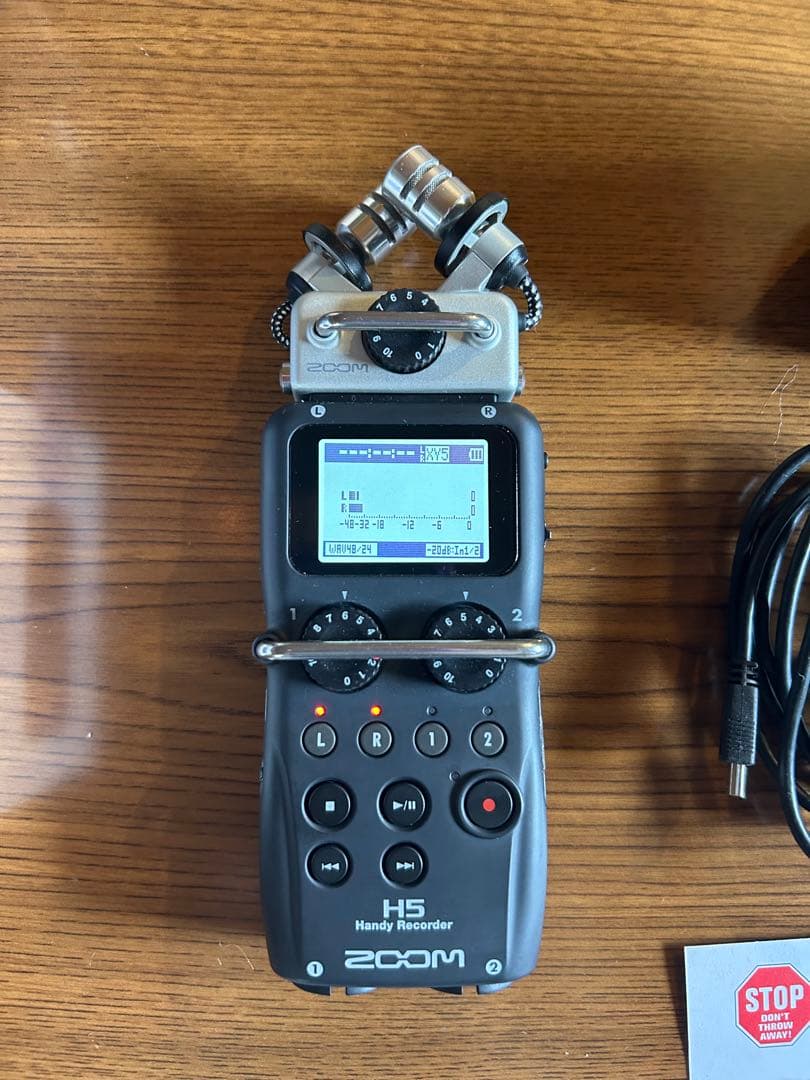 ZOOM H5 ハンディレコーダー　ケース、ウィンドスクリーンなど付属品付き