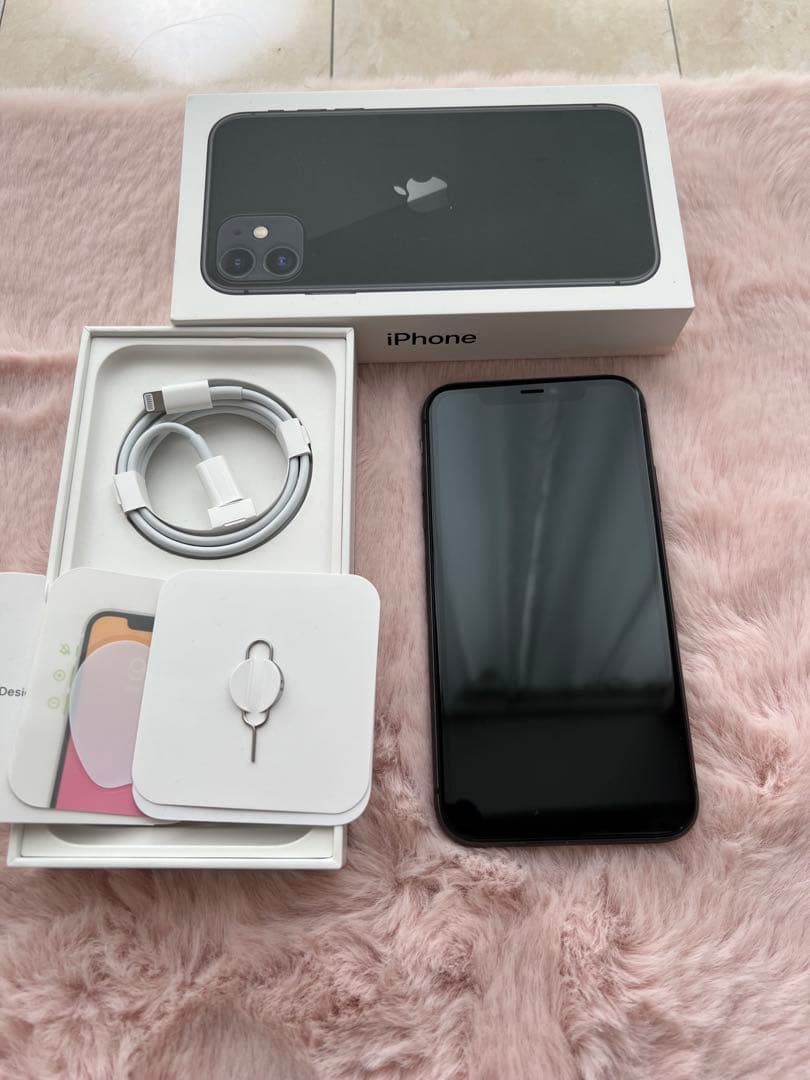 iPhone11 64GB (箱と付属品セット)
