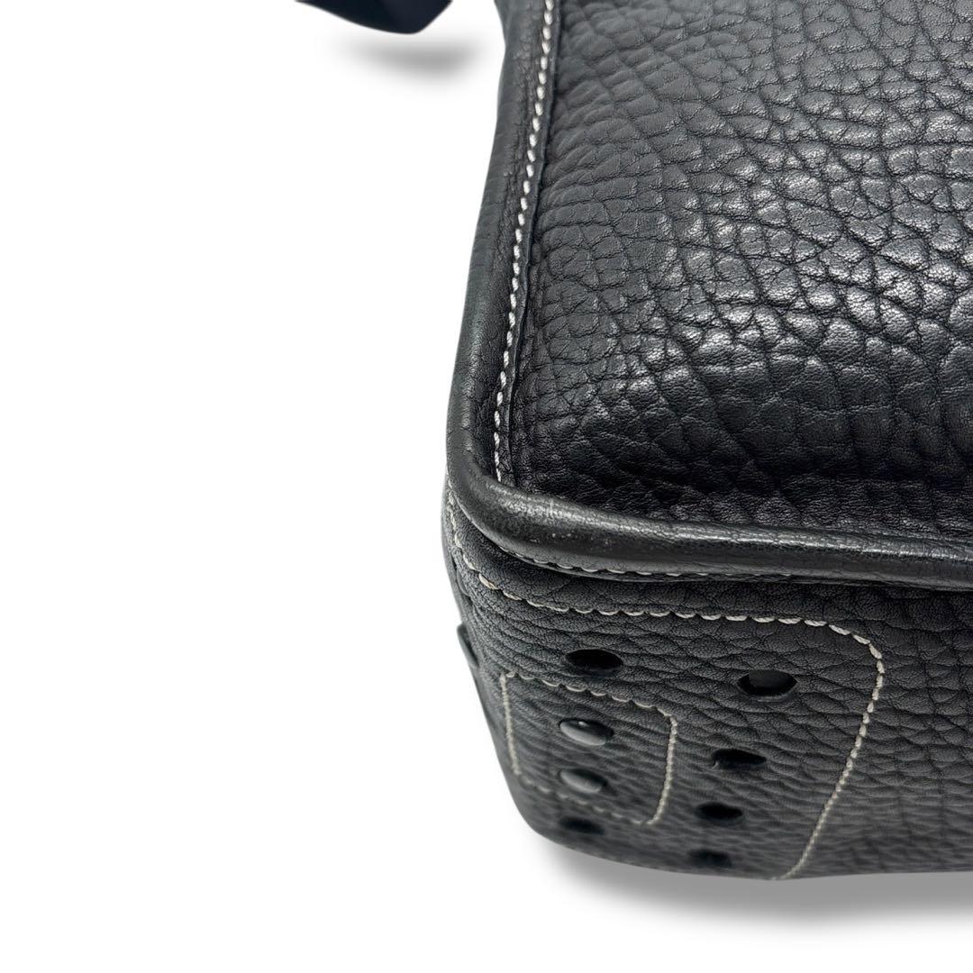 希少　トッズ　メッセンジャーバッグ　ショルダーバッグ　レザー　ブラック　A4