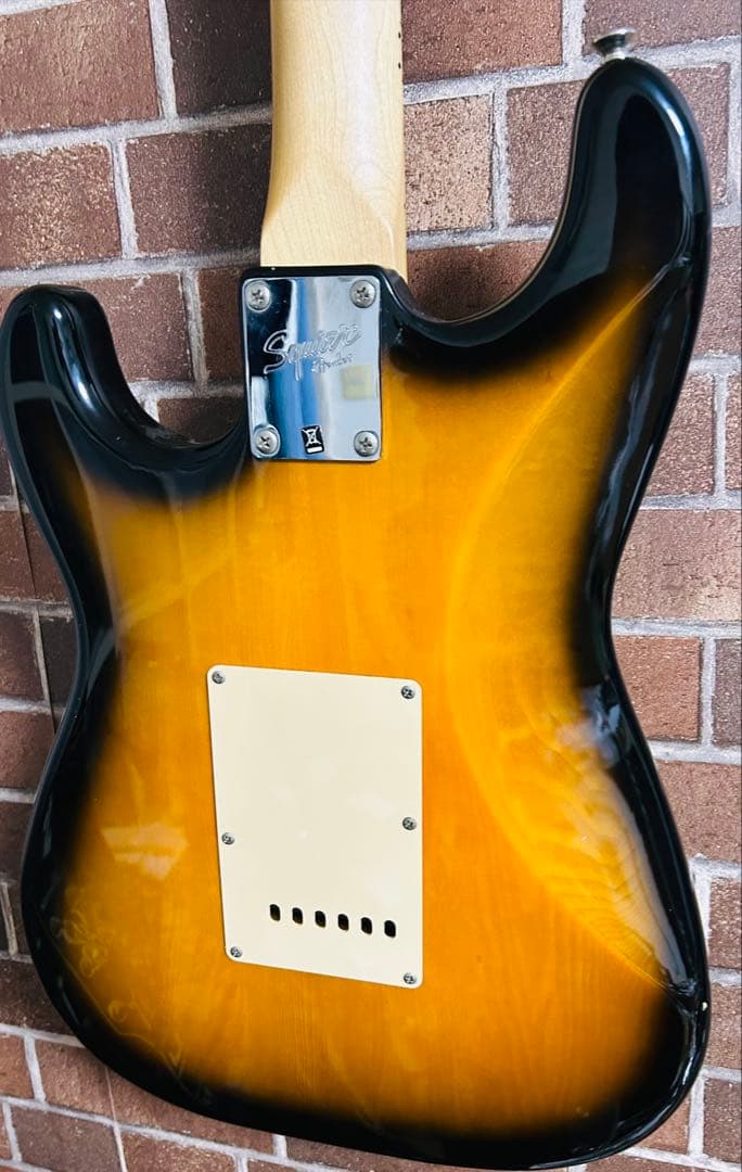 唯一無二‼︎スクワイヤー　ストラトキャスター　エレキギター