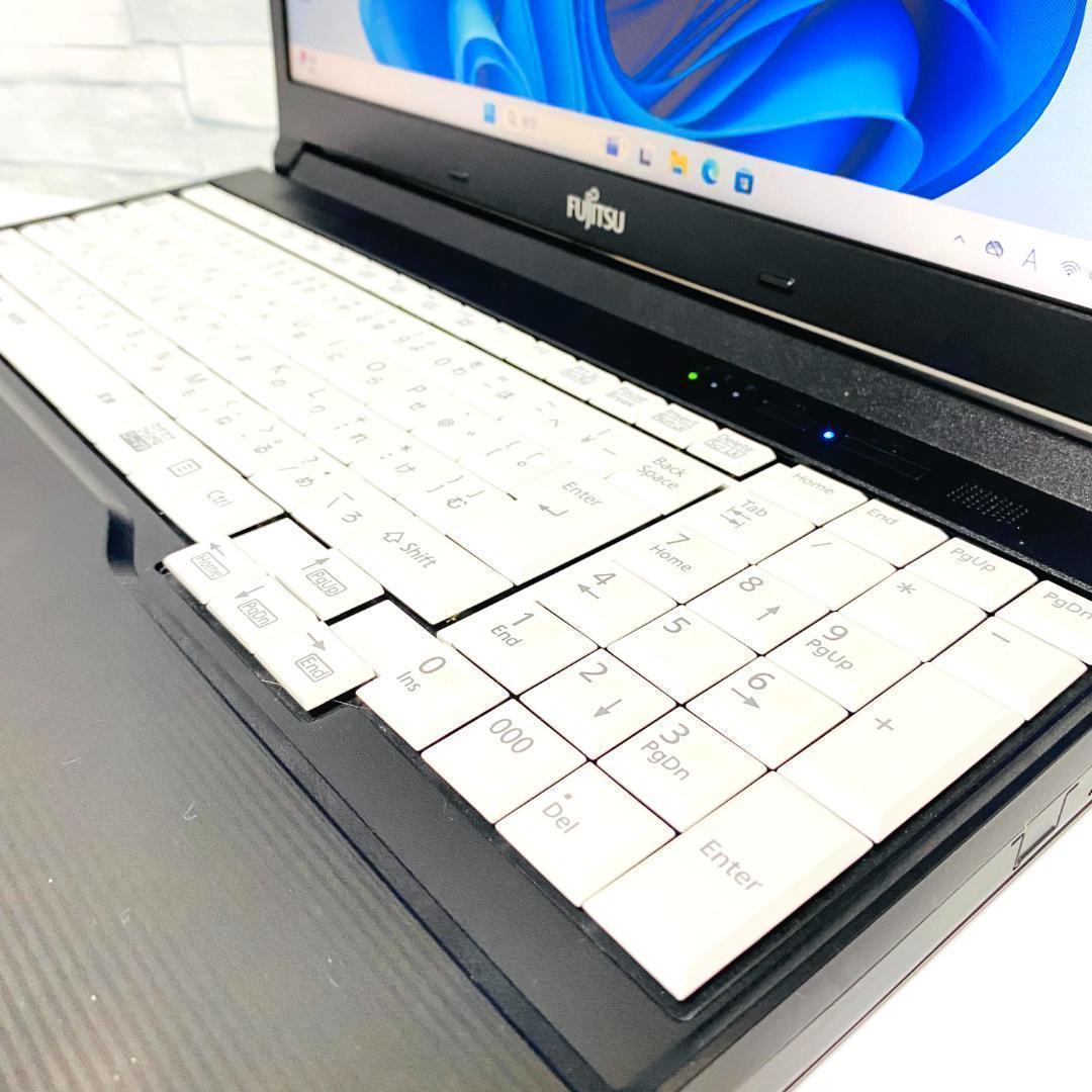 第8世代 富士通 ノートパソコン　Windows11　SSD 2018年製