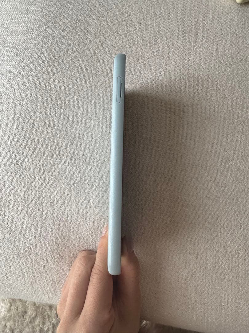 arrows We2 F-52E ライトブルー 本体