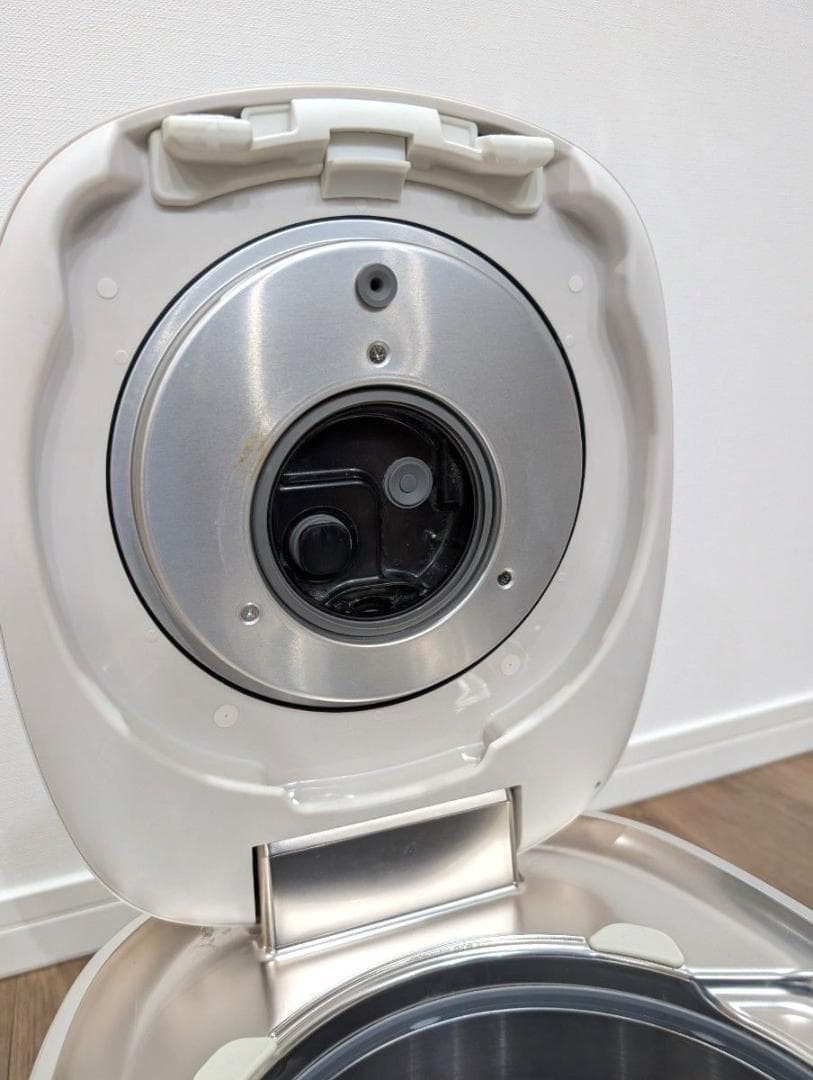 【良品】TIGER タイガー 土鍋圧力IHジャー炊飯器　JPL-G100