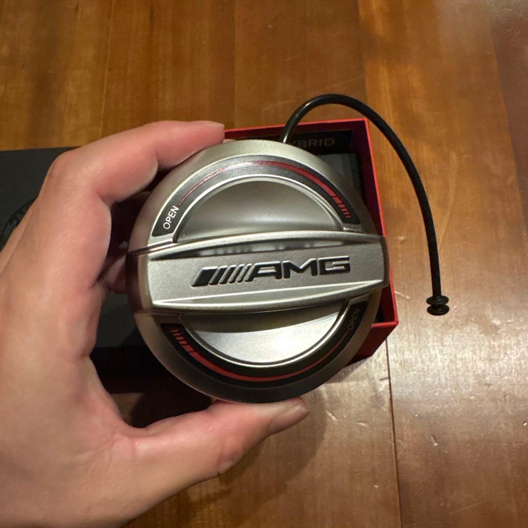 新品未使用品 メルセデスAMG フューエルキャップ