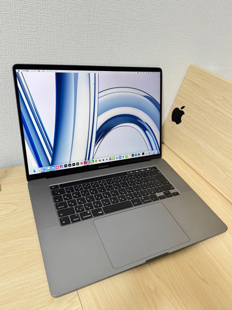美品MacBook Pro 32GB/SSD 1TB/24時間以内で発送可能