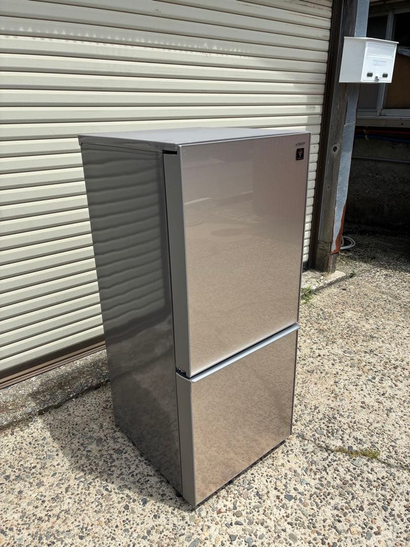 SHARP プラズマクラスター搭載冷蔵庫 137L (SJ-GD14C-C）