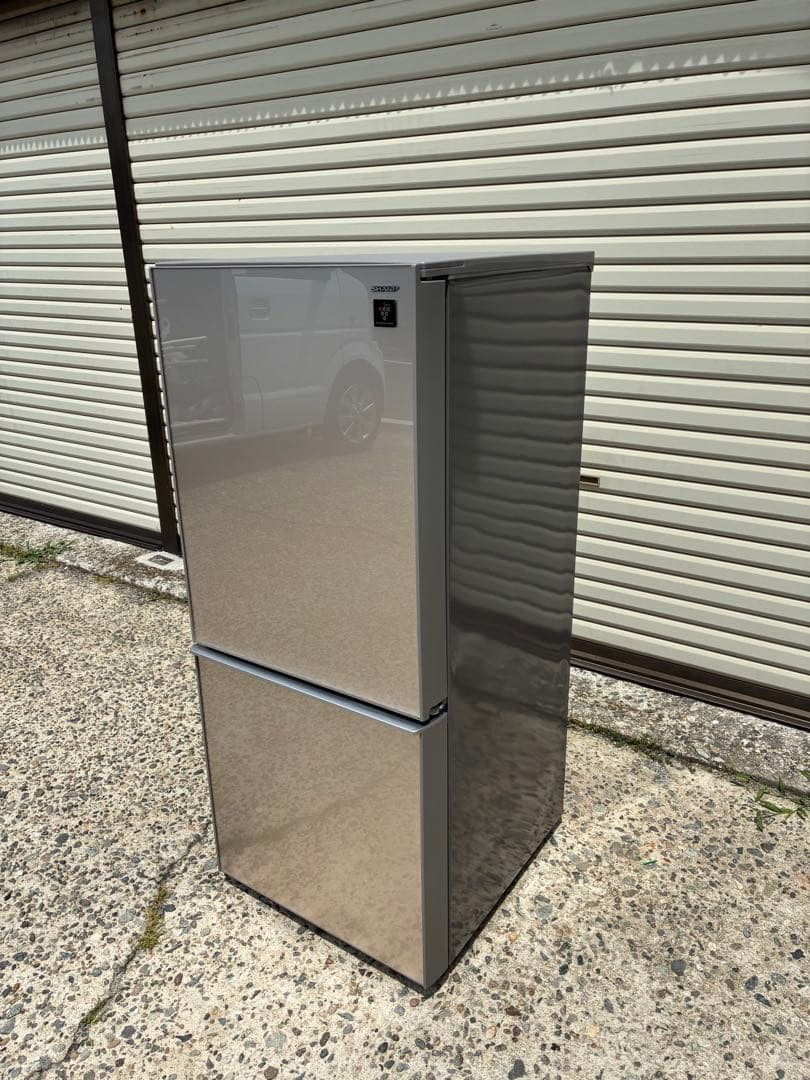 SHARP プラズマクラスター搭載冷蔵庫 137L (SJ-GD14C-C）