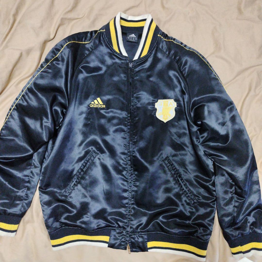 adidas スカジャン 黒/黄色 JFAエンブレム