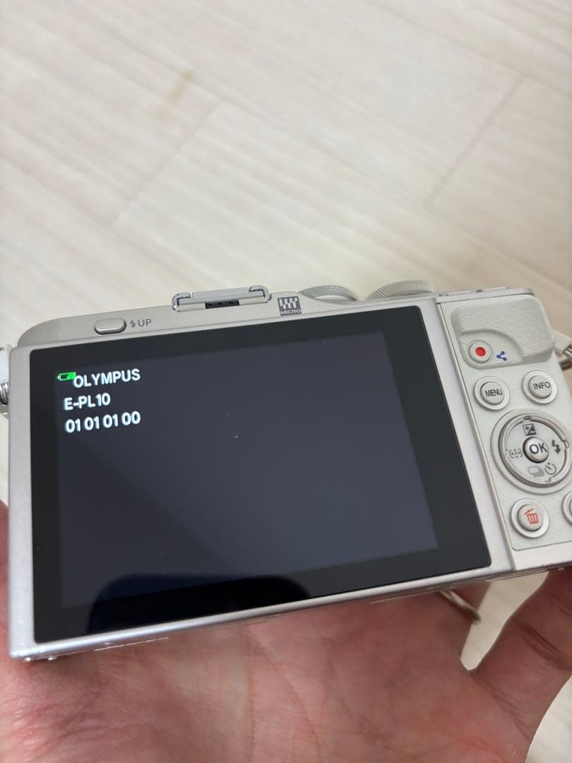 OLYMPUS PEN E-PL10 ホワイト レンズセット