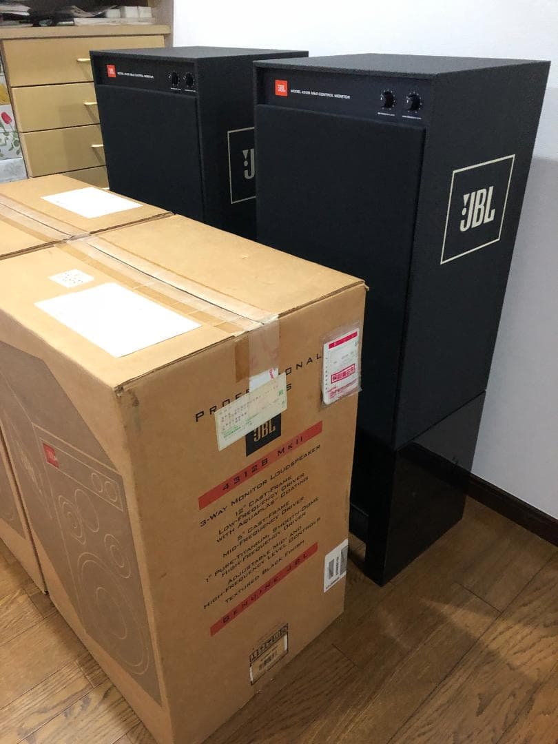 JBL 4312B MKⅡ　4312B MK2 未使用に近い美品　Ｒ側スピーカー