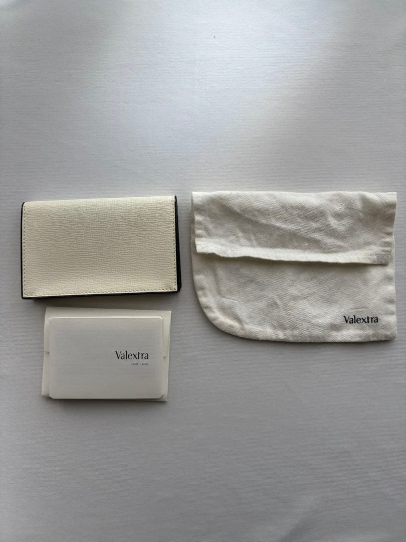 valextla 名刺ケース　ホワイト