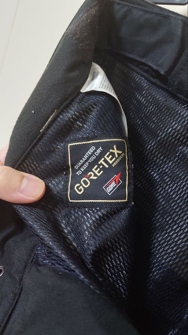 VOLCOM GORE-TEX ボルコム　スノーパンツ M サイズ　高撥水