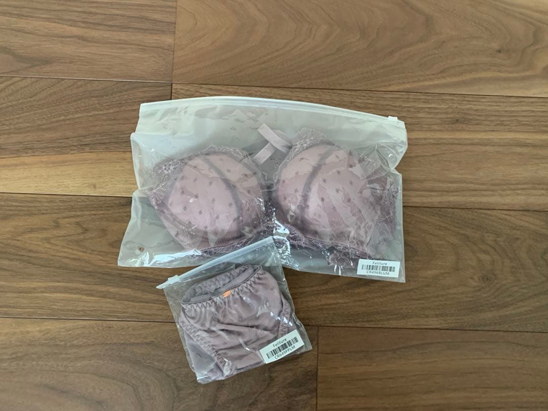 Feliture ブラジャーショーツセット4点キャミソール1点