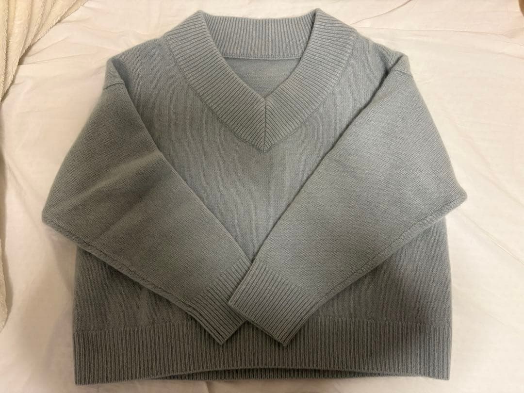 YAK/ヤク ワイドVネックニット ノーブル