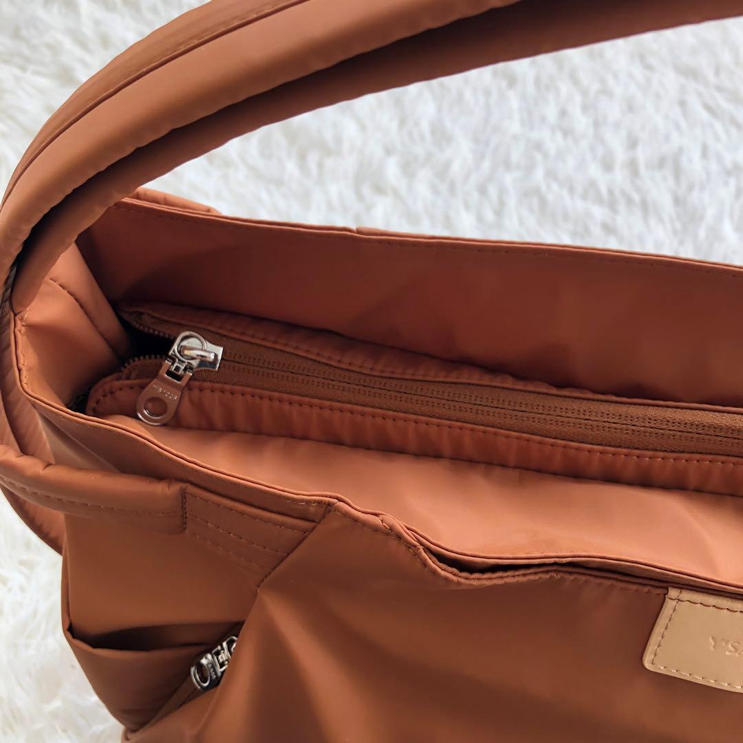 新品未使用✨イザック Y'SACCS トラベルショルダーリュック　キャメル