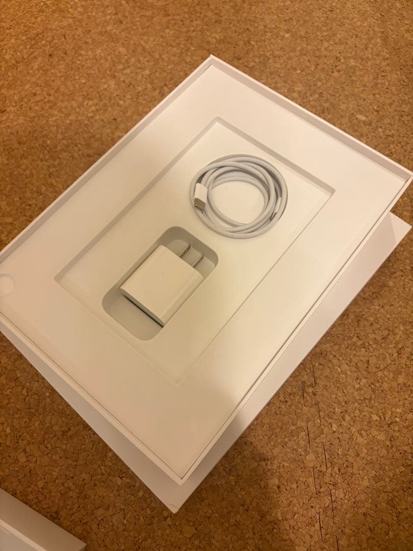 美品箱付きiPad512GB スペースグレー + Smart Keyboard