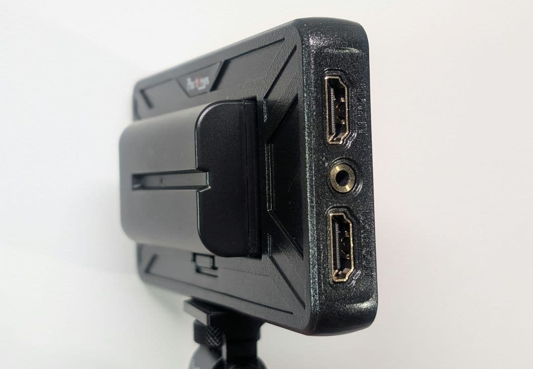 SONY カメラ ZV-E10　福袋　モニター・SDカード・ACアダプター付き