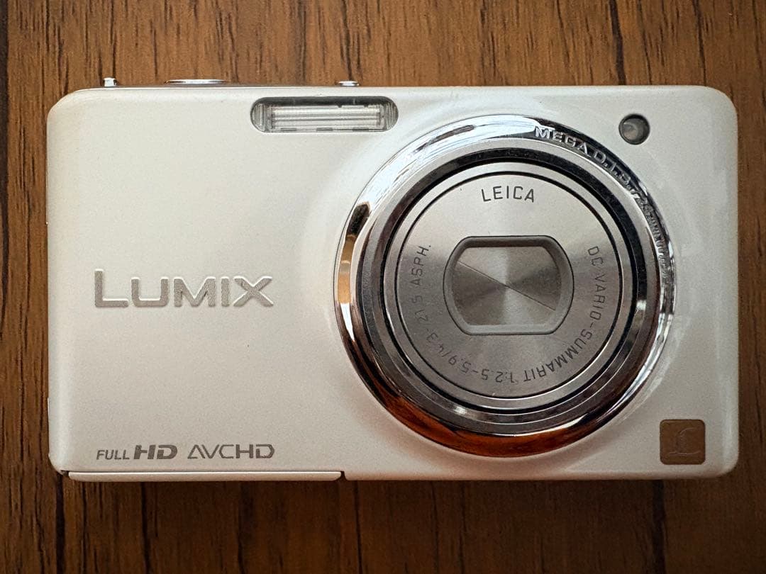 Panasonic DMC-FX77 ホワイト