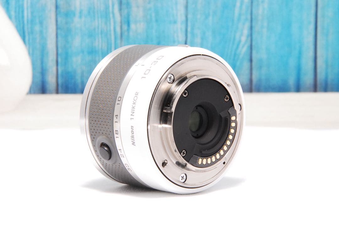 ミラーレス ニコン1 J1 ホワイト 10-30mmレンズ付き Nikon