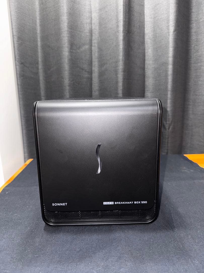 グラフィックボード・グラボ・ビデオカード eGPU Sonnet Breakaway Box 550