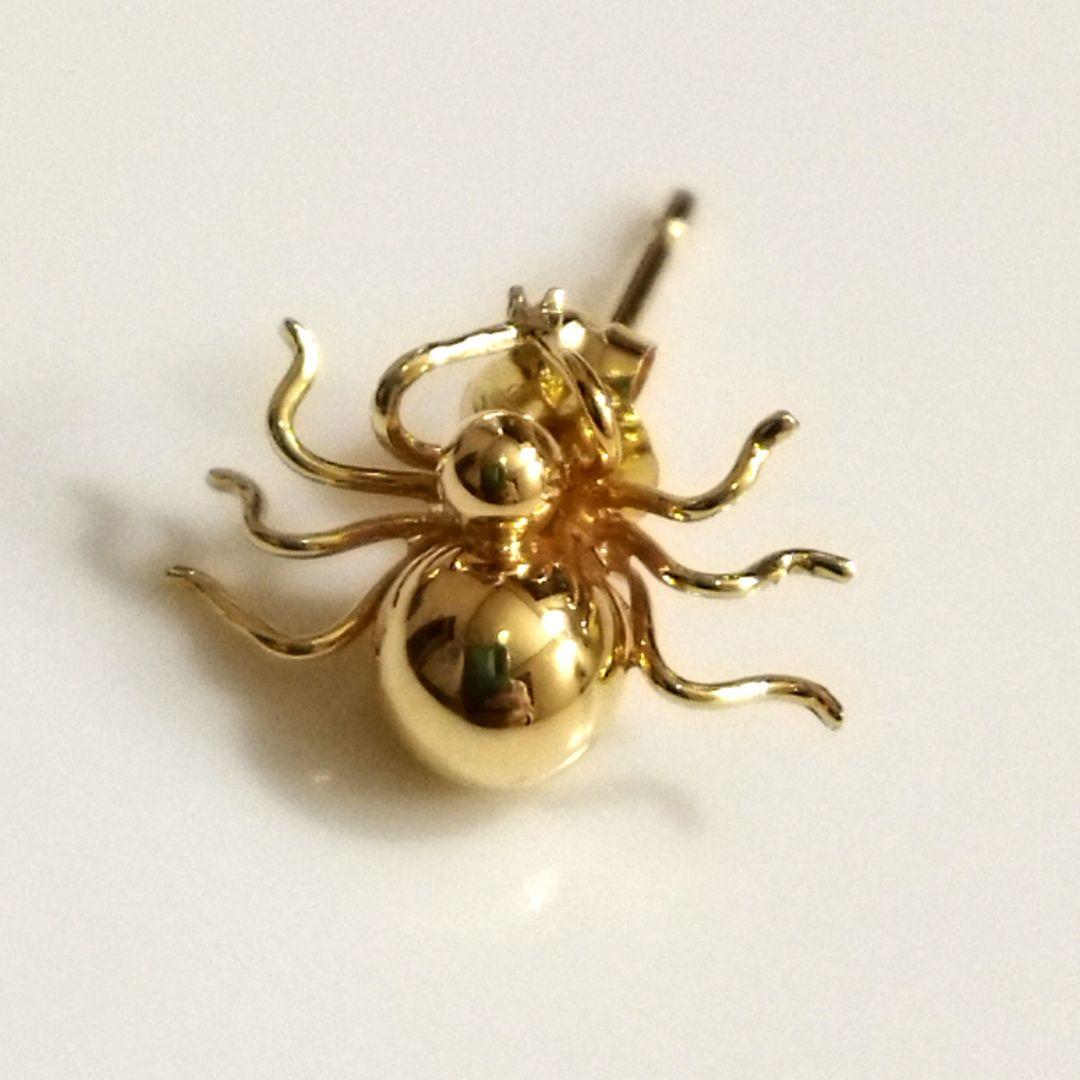 K18 蜘蛛デザインのピアス 約0.4g