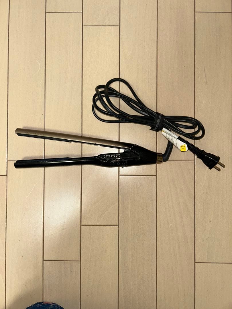 【ジャンク品】リュミエリーナ ヘアビューロン 4D plus ストレート