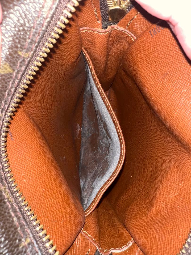 ルイヴィトン　キーポル　アルマ　アマゾン