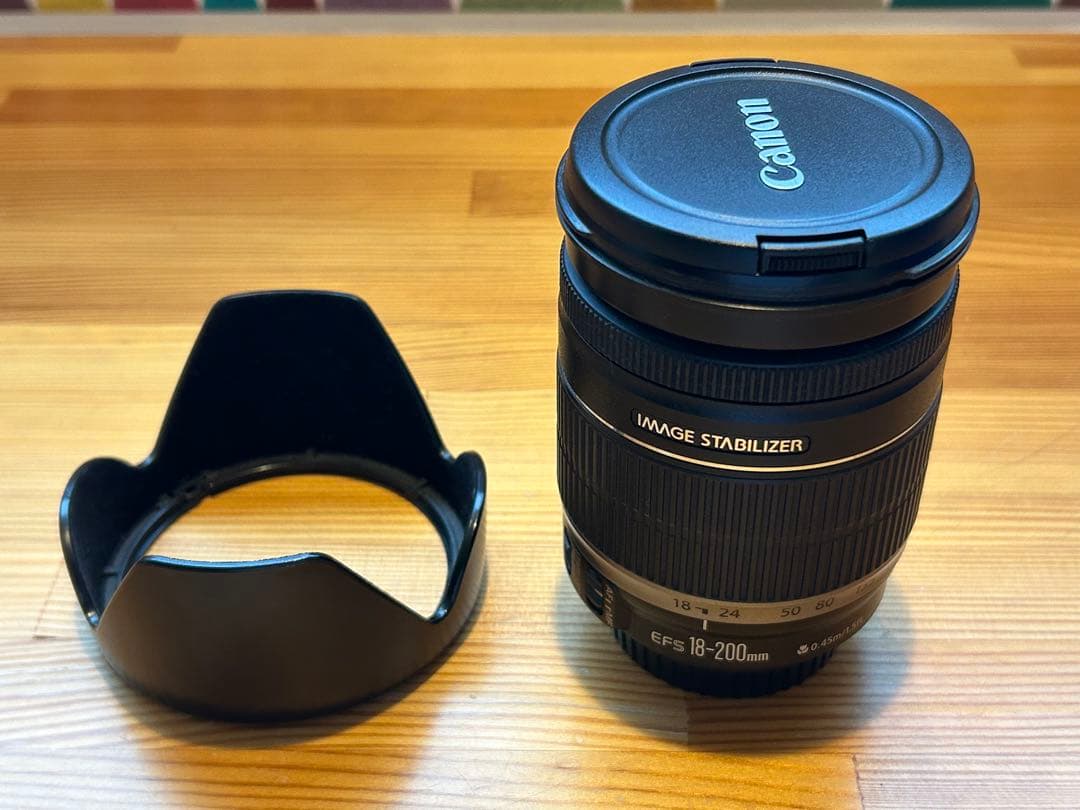 ⭐️レンズとレンズフードのセット　Canon EF-S 18-200mm