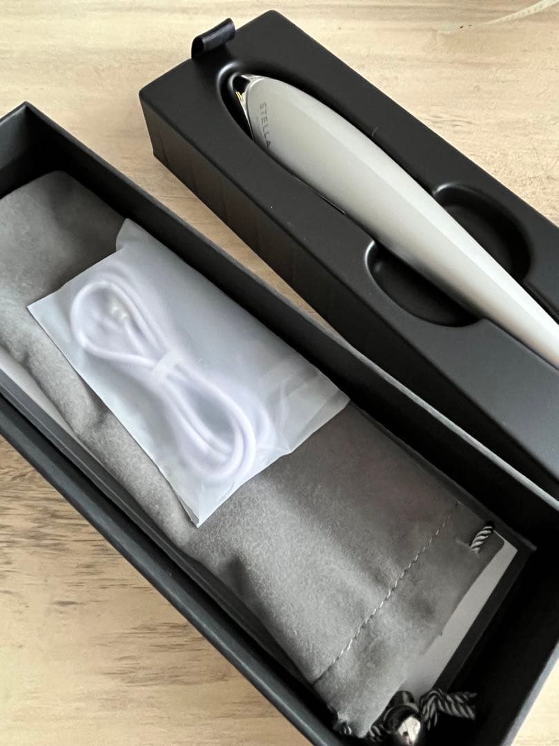 新品　未使用　STELLA BEAUTE 美顔器　マッサージャー　美容