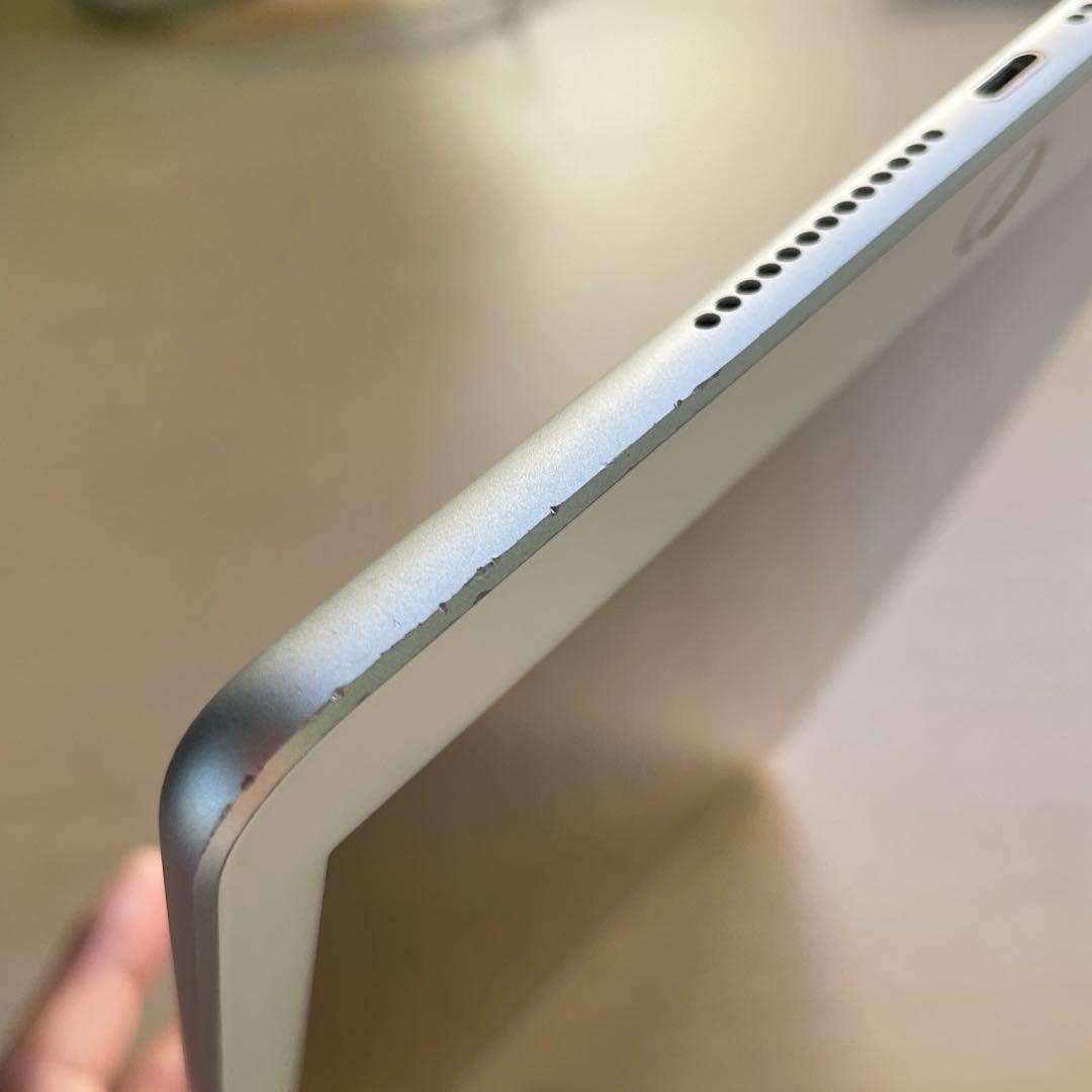 iPad 第6世代　A1893　Wi-Fiモデル　シルバー　32GB 美品　#5