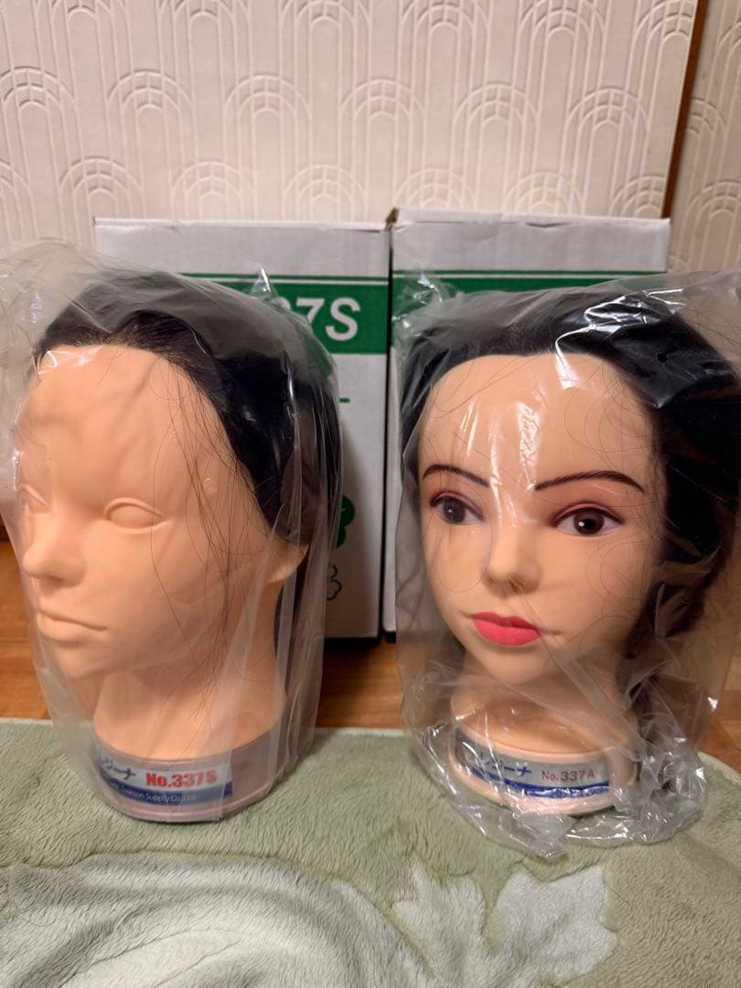 【1週間で値段元に戻します❗️】レジーナ337sと337A カットウィッグ　2台